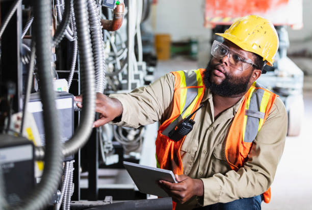 Best Local Electrician Companies  in Montclair, CA